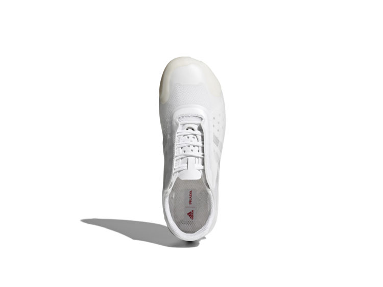 AP-Luna-Rossa-21_white_still-03-750x563